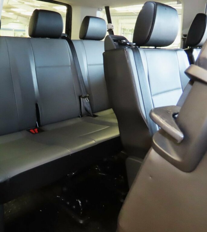 Volkswagen Transporter Shuttle 2L S Grey #3