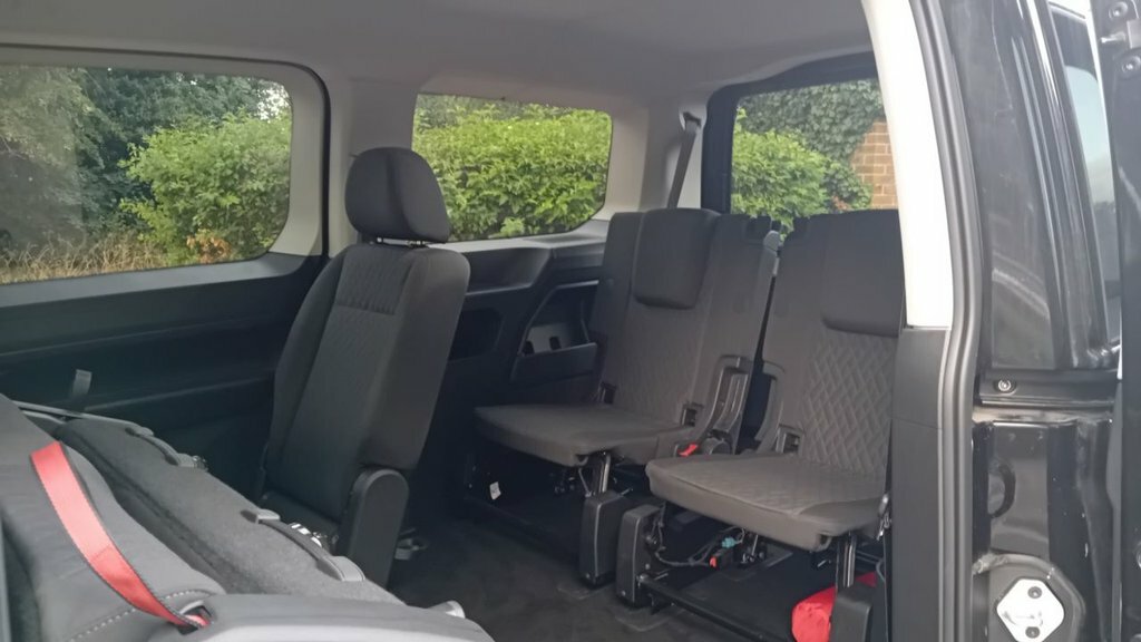 Volkswagen Caddy Maxi Life 2L Life Black #4