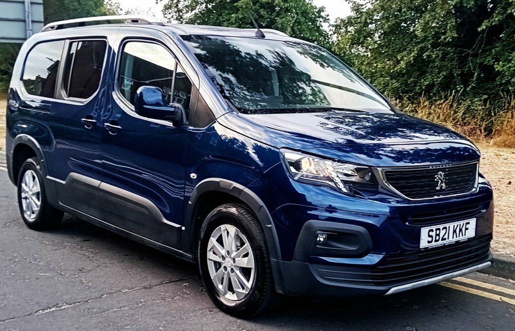 Peugeot Rifter 1.5L Allure Premium Blue #6