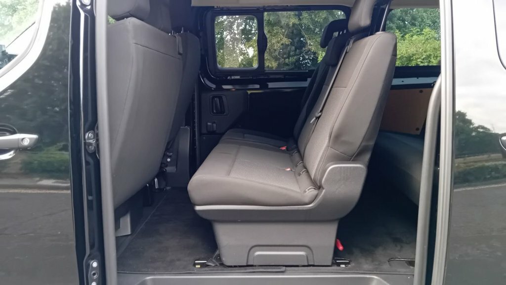 Citroen e-SpaceTourer Mpv Black #3