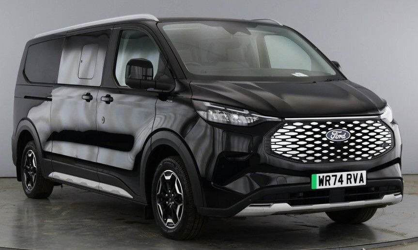 Ford Tourneo Custom Minibus Black