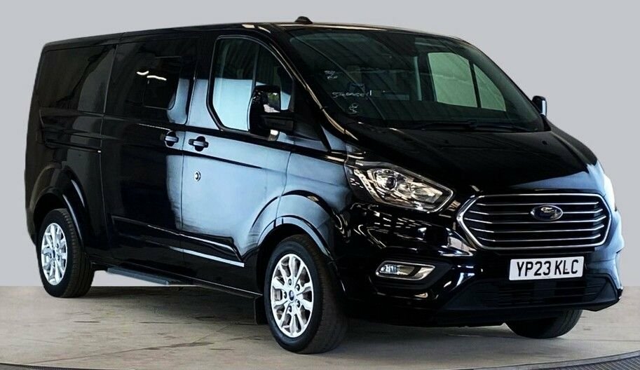 Ford Tourneo Custom 2L Titanium Black