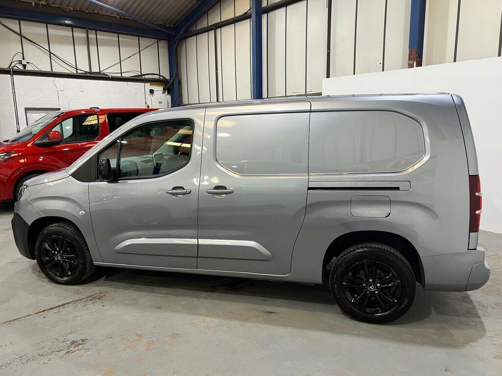 Citroen Berlingo 1.5 Bluehdi 950Driver Edition XL Eat8 Lwb Euro 6 Grey #3