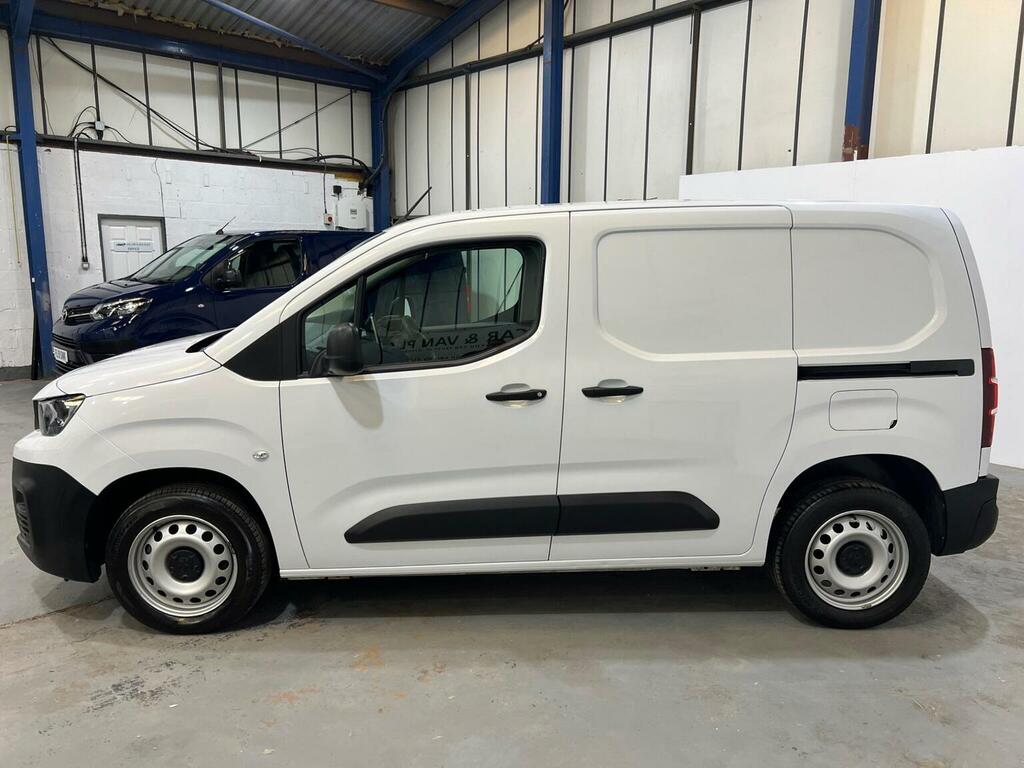Peugeot Partner 1.5 Bluehdi 1000 Professional Premium Standard P White #3