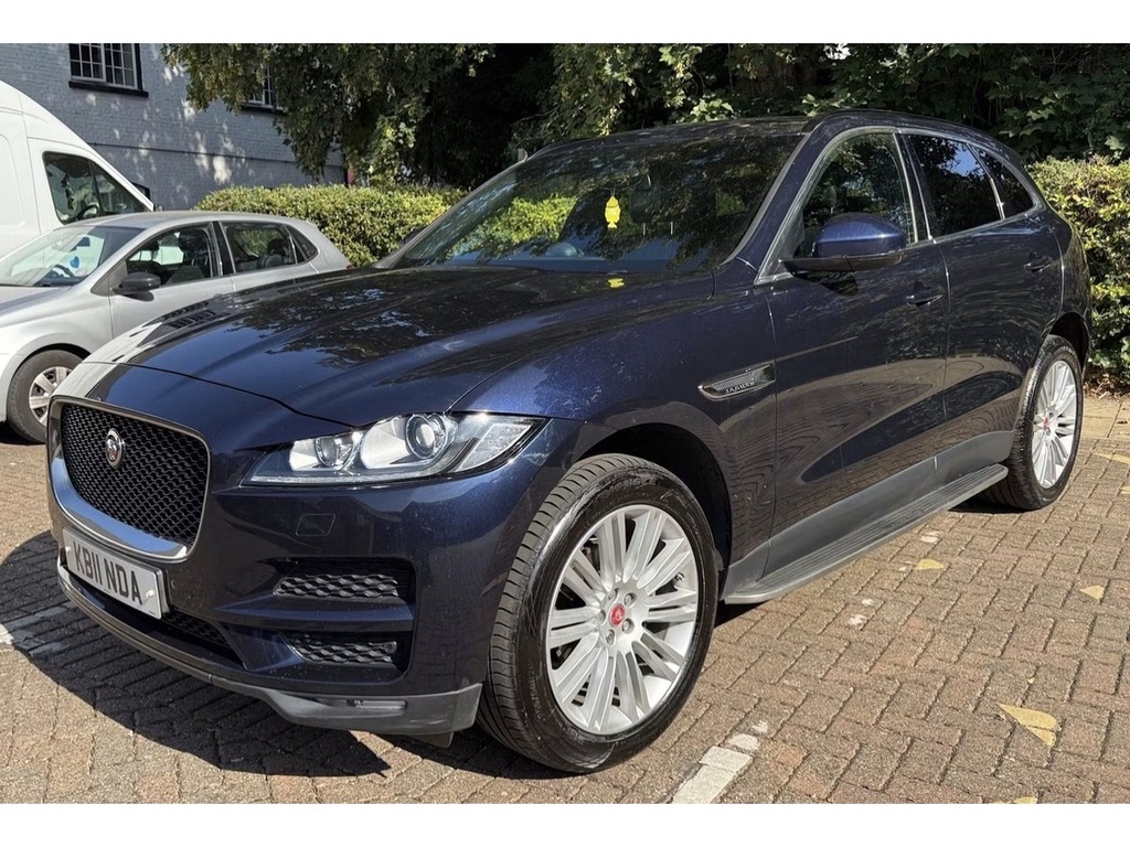 Jaguar F-Pace D180 Portfolio Blue