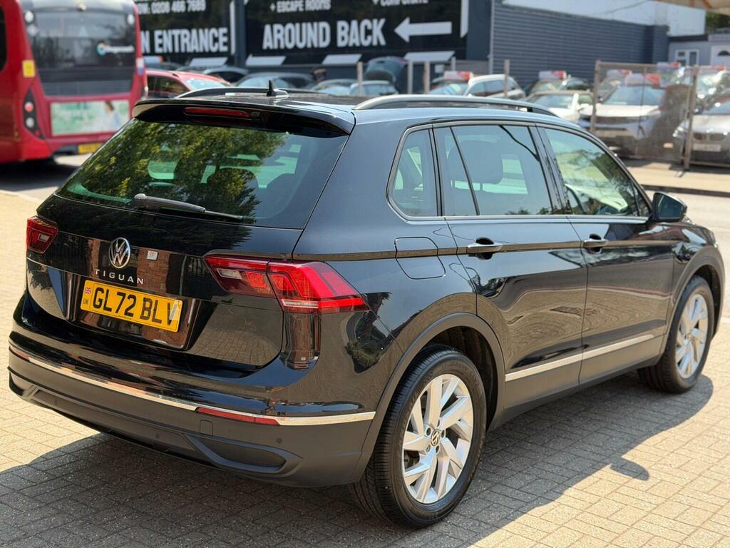 Volkswagen Tiguan Suv 1.5 Tsi Life Dsg Euro 6 Ss 202272 GL72BLV Black #5