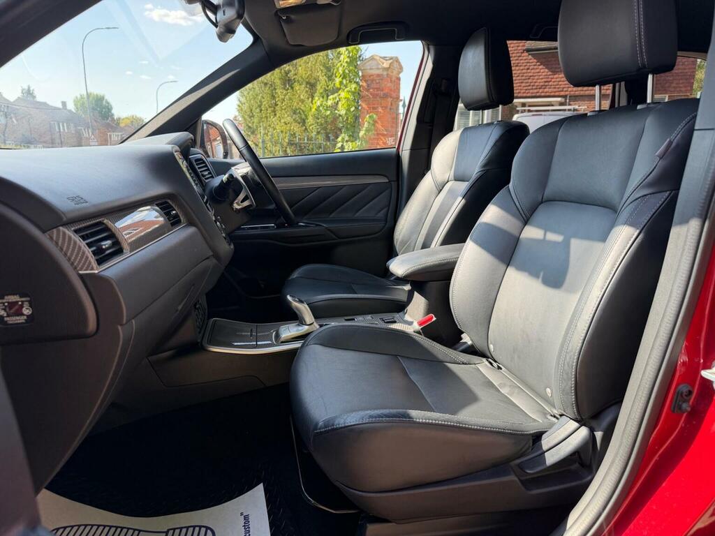 Mitsubishi Outlander 2.4H Twinmotor 13.8Kwh Grey #18