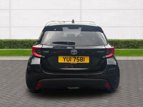 Toyota Yaris 2023 23 1.5 YUI7581 Black #6
