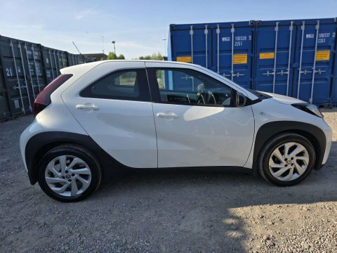 Toyota Aygo X 1.0 Vvt-i Pure BT74EAW White #5