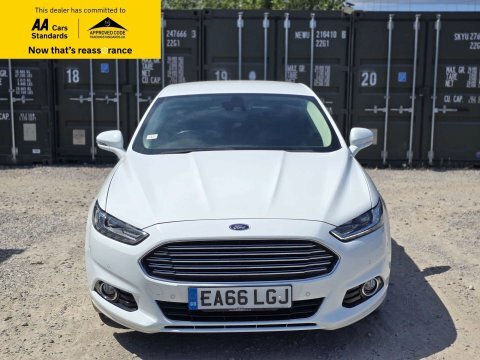 Ford Mondeo 2.0T Ecoboost Titanium White #2