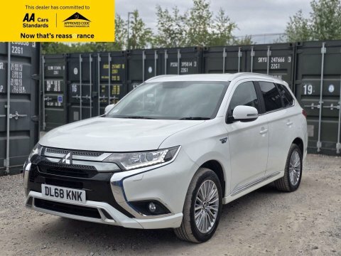 Mitsubishi Outlander 2.4H Twinmotor 13.8Kwh DL68KNK White #4