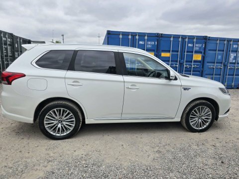 Mitsubishi Outlander 2.4H Twinmotor 13.8Kwh DL68KNK White #6