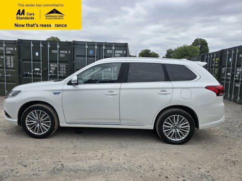 Mitsubishi Outlander 2.4H Twinmotor 13.8Kwh DL68KNK White #5