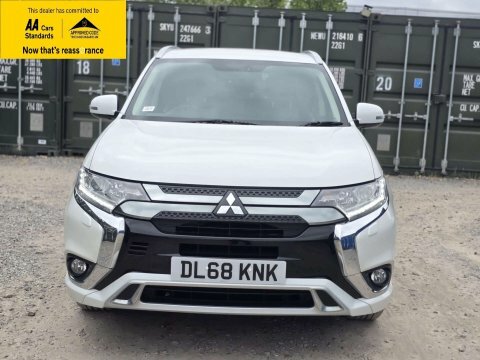 Mitsubishi Outlander 2.4H Twinmotor 13.8Kwh DL68KNK White #3