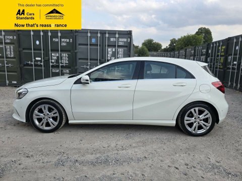 Mercedes-Benz A Class 1.5 A180d Sport LL16UHN White #4