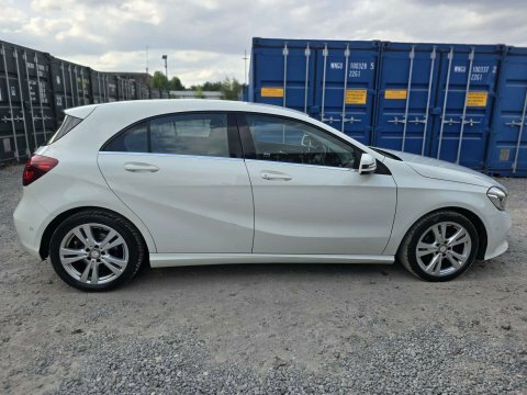 Mercedes-Benz A Class 1.5 A180d Sport LL16UHN White #5