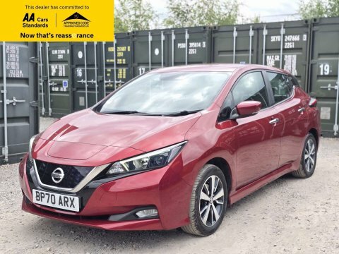 Nissan Leaf 40Kwh Acenta Hatchback Red #3