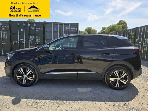 Peugeot 3008 1.2 Puretech Allure Black #4