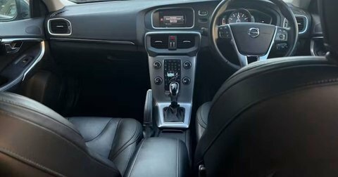 Volvo V40 2.0 T2 R-design Euro 6 Ss Black #7
