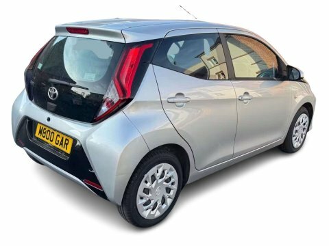 Toyota Aygo 1.0 Vvt-i X-play Silver #3
