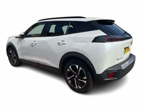 Peugeot e-2008 50Kwh Allure Premium White #4