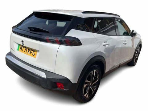 Peugeot e-2008 50Kwh Allure Premium White #3