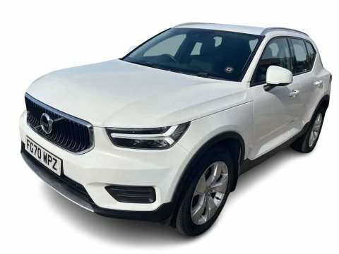 Volvo XC40 1.5 T3 Momentum White #2