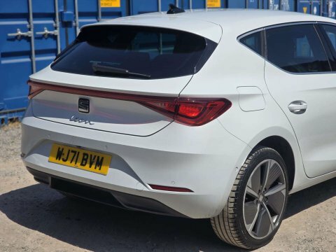 Seat Leon 2021 1.5 Etsi Mhev Fr Sport Estate Hybr White #15