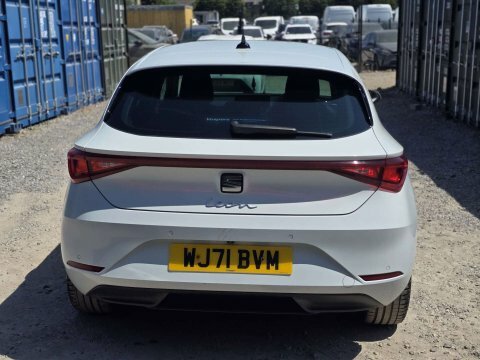 Seat Leon 2021 1.5 Etsi Mhev Fr Sport Estate Hybr White #9