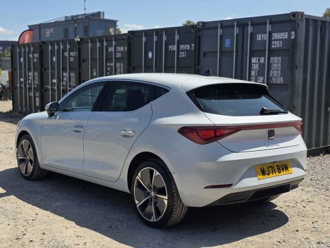 Seat Leon 2021 1.5 Etsi Mhev Fr Sport Estate Hybr White #17