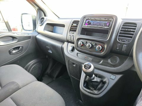 Renault Trafic 2.0 Dci Energy White #6