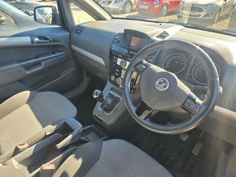 Vauxhall Zafira Exclusiv 7 Seater. Ideal Family Car,high Dr Red #32