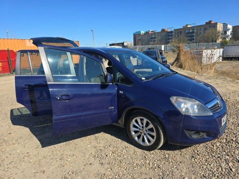 Vauxhall Zafira Exclusiv 7 Seater. Ideal Family Car,high Dr Red #15