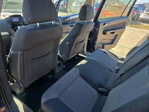 Vauxhall Zafira Exclusiv 7 Seater. Ideal Family Car,high Dr Red #19