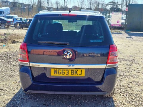 Vauxhall Zafira Exclusiv 7 Seater. Ideal Family Car,high Dr Red #9