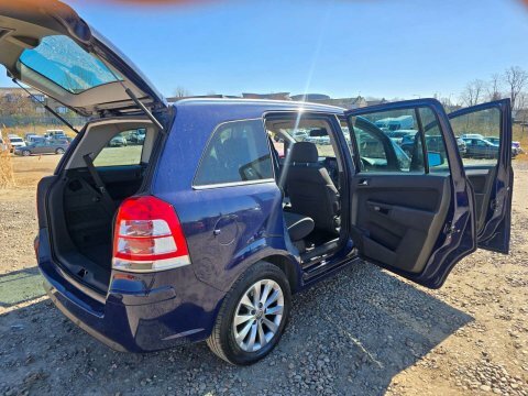 Vauxhall Zafira Exclusiv 7 Seater. Ideal Family Car,high Dr Red #17