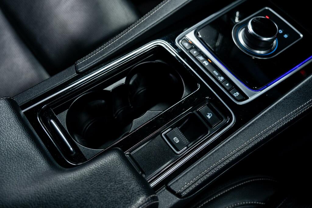 Jaguar F-Pace 2016 2.0 D180 R-sport Awd Euro 6 Ss Black #38