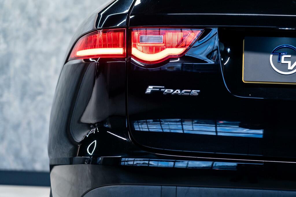 Jaguar F-Pace 2016 2.0 D180 R-sport Awd Euro 6 Ss Black #13