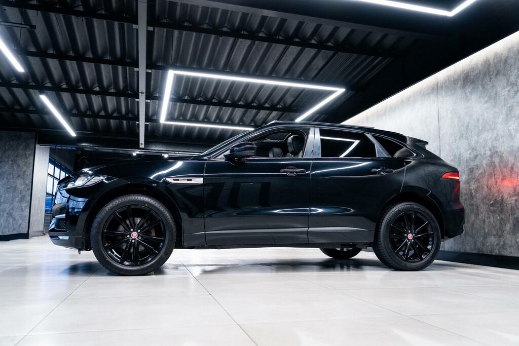 Jaguar F-Pace 2016 2.0 D180 R-sport Awd Euro 6 Ss Black #9