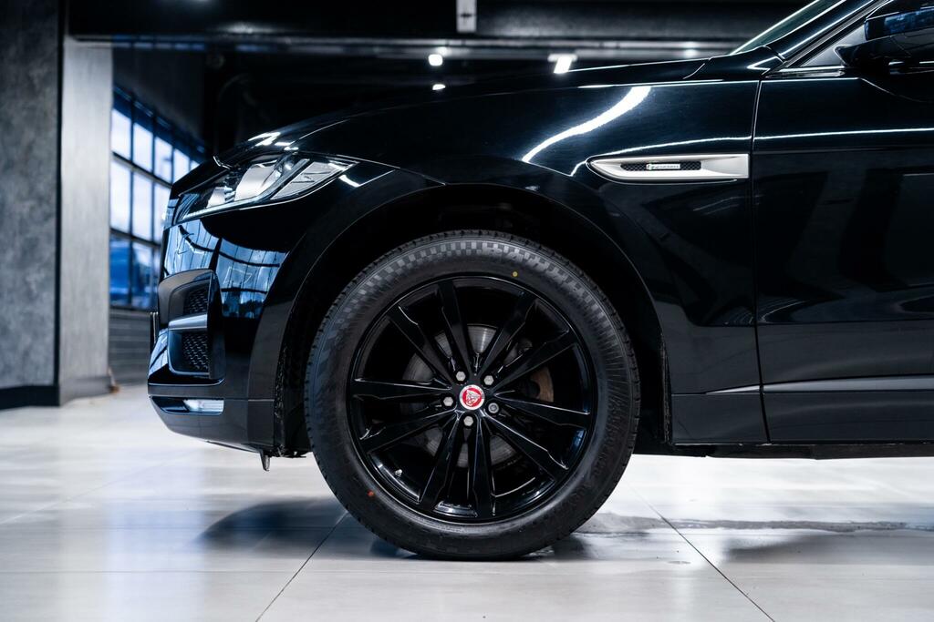 Jaguar F-Pace 2016 2.0 D180 R-sport Awd Euro 6 Ss Black #15