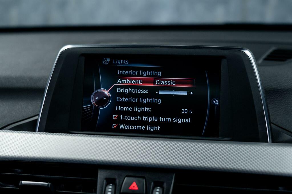 BMW X1 Estate Sdrive 18D White #26