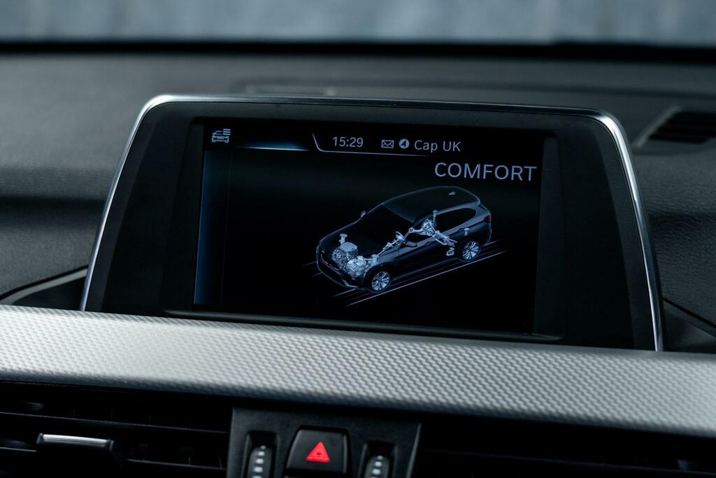 BMW X1 Estate Sdrive 18D White #24