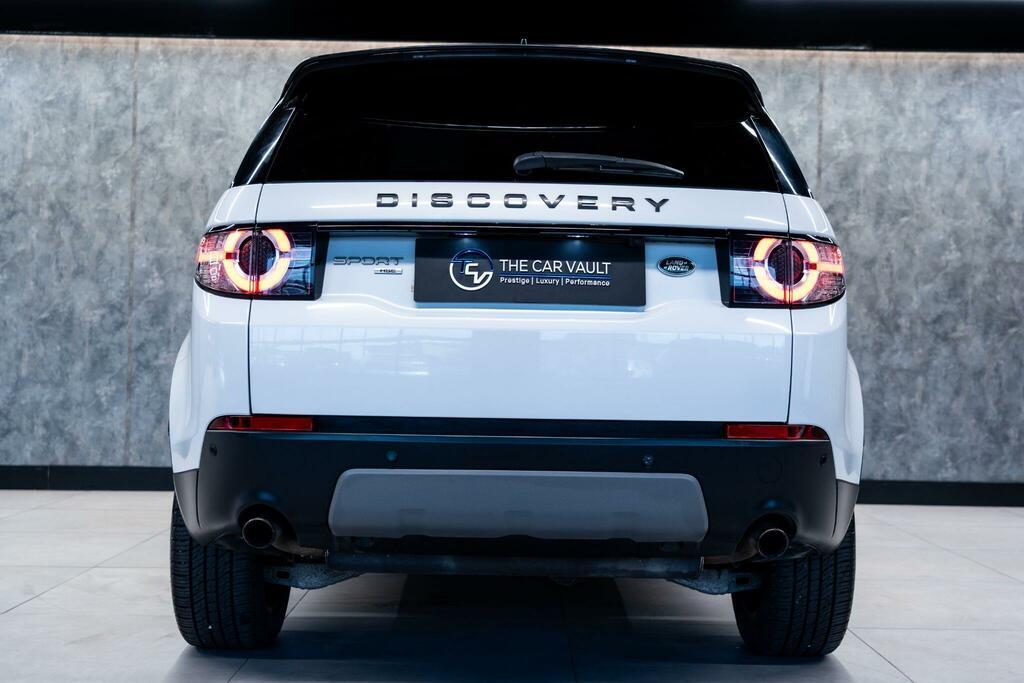 Land Rover Discovery Sport Landmark White #3