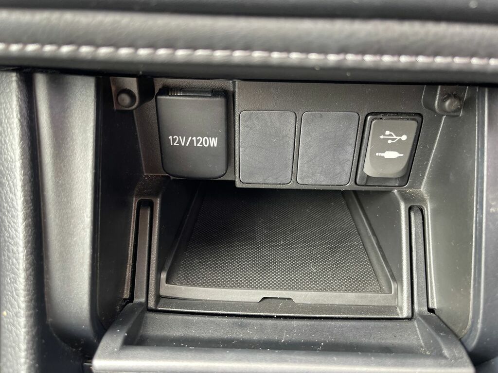 Toyota Auris 1.2T Icon  #21