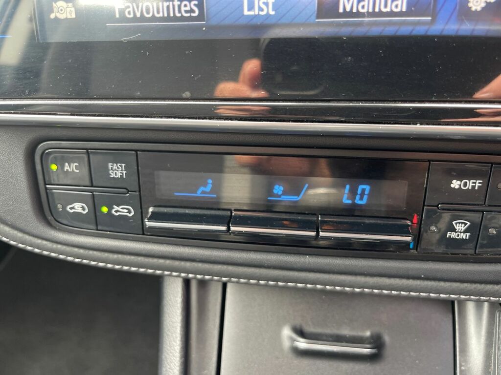 Toyota Auris 1.2T Icon  #20