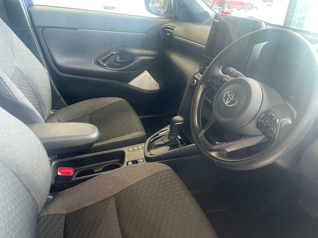 Toyota Yaris Cross 1.5 Vvt-h Design Suv Hybrid E-cvt Euro FD75NWV Blue #3