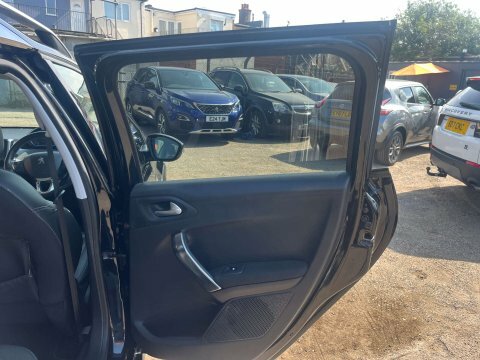 Peugeot 2008 Ss Allure Grey #25