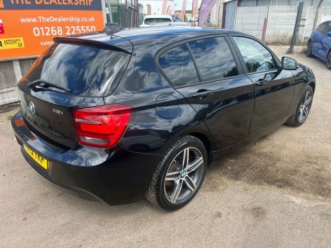 BMW 1 Series 1.6 118I Sport HV15YKF Black #4