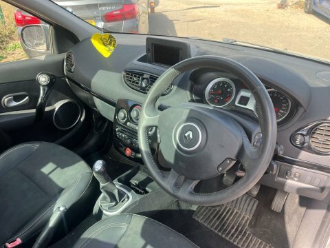 Renault Clio 2.0 Renaultsport Hatchback Euro White #5