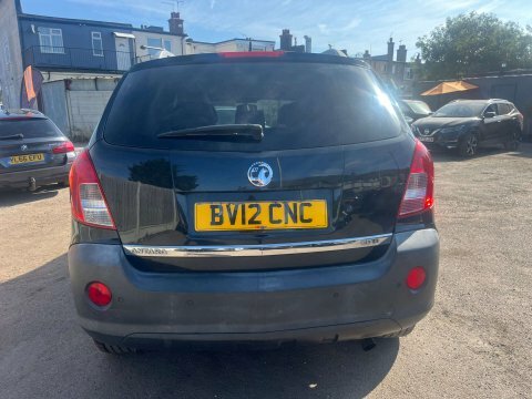 Vauxhall Antara 2.2 Antara Exclusive Black #3